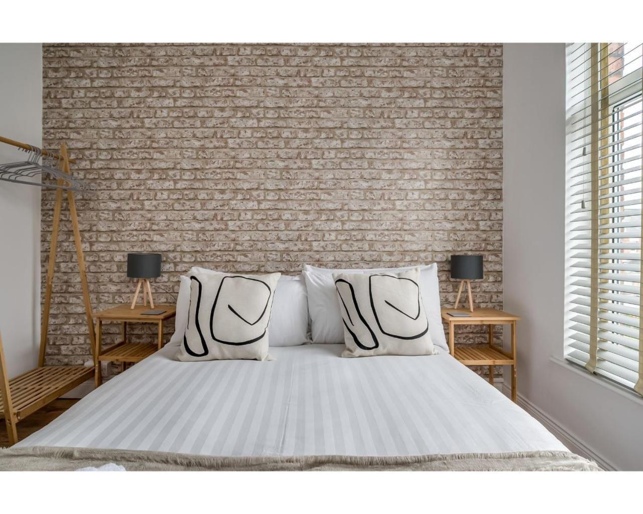 Central Belfast Apartments Belfast Work-Rest-Play R&R Pokoj fotografie